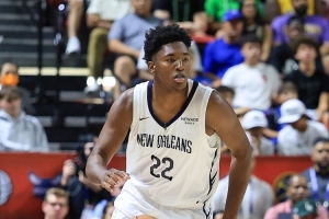 球队向上交易选奎因!杜马斯:不在乎别人的批评 时间会证明一切