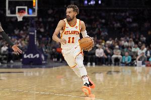 开云体育-手感不佳疯狂喂饼！特雷-杨送19助 16中4拿19分3板2断