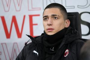 记者：阿伯丁商谈引进拉泽蒂奇，米兰愿出售球员&amp;保留转售分成