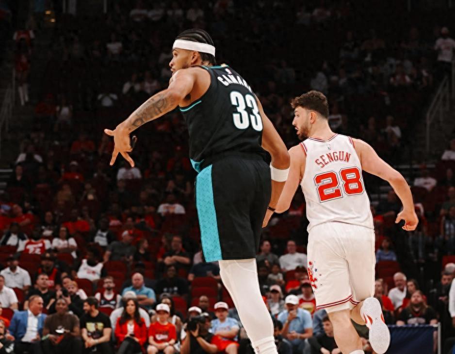 开云体育-场均21+5+4！成火箭赢球风向标，谢泼德效应来了，乌度卡如梦初醒